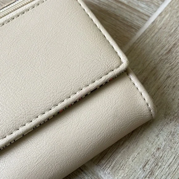 Light Tan Faux Leather Wallet - Picture 4 of 9